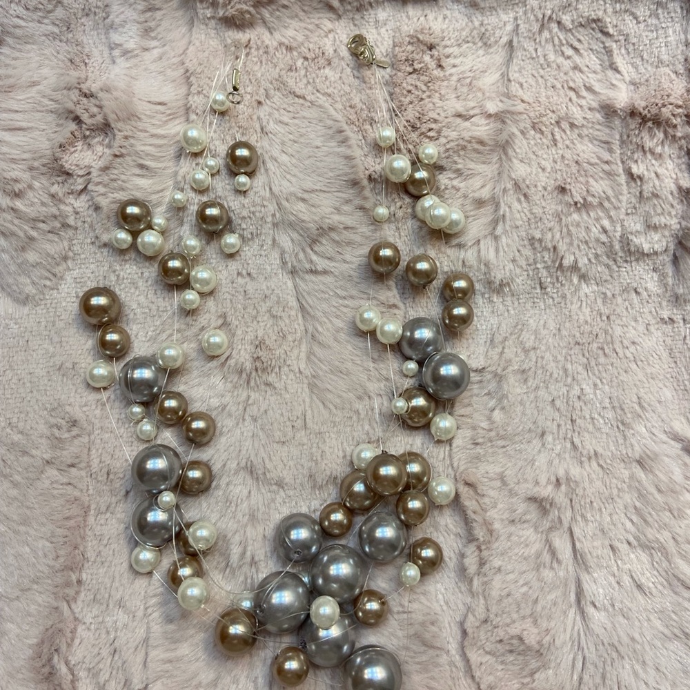 Pearl faux multi strand neutral color statement necklace